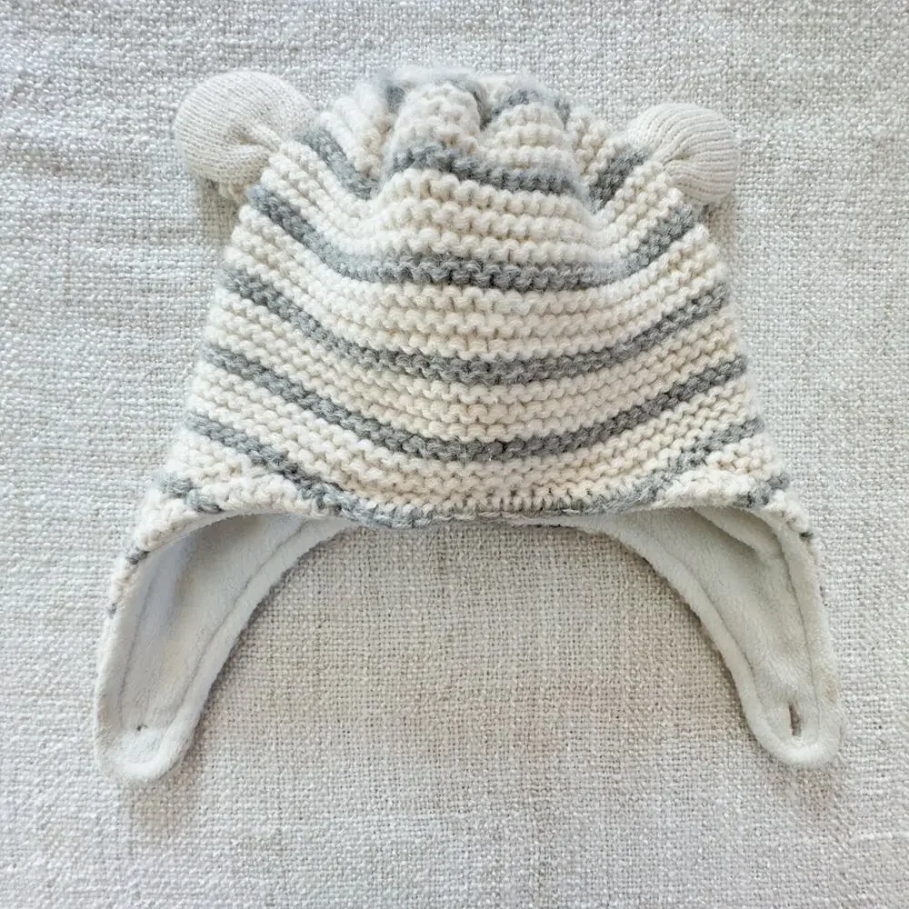 Baby Boden Gray & White Striped Knit Winter Baby Hat VGUC 6-12mo